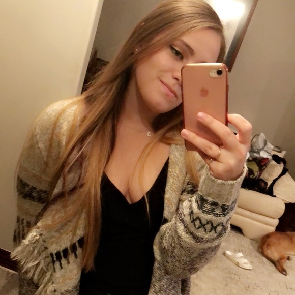 Meet your Posher, Emma - Picture 4 of 4